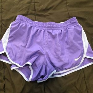 NIKE SHORTS